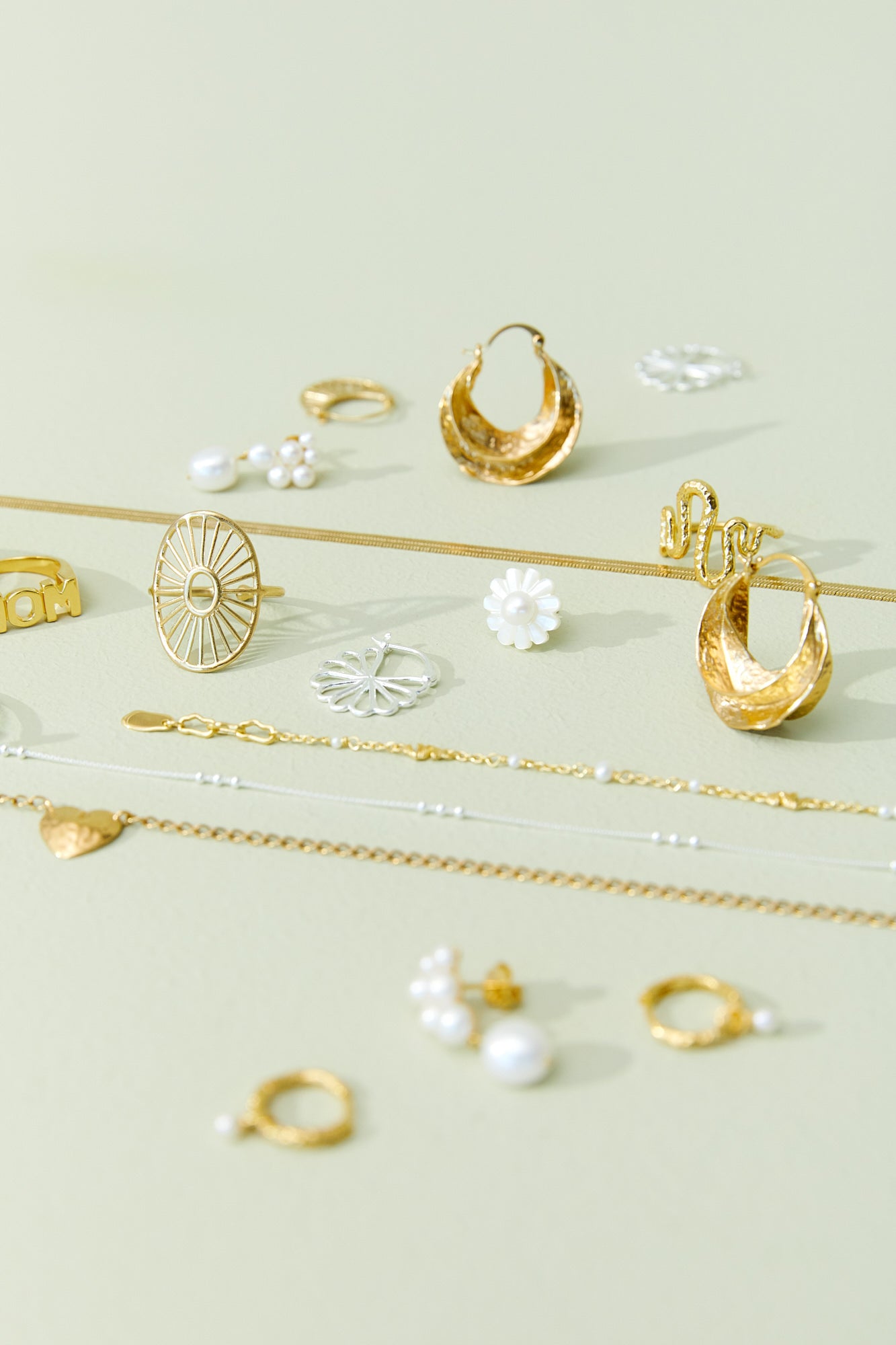 Venus Daydream Dot øreringe - hvid